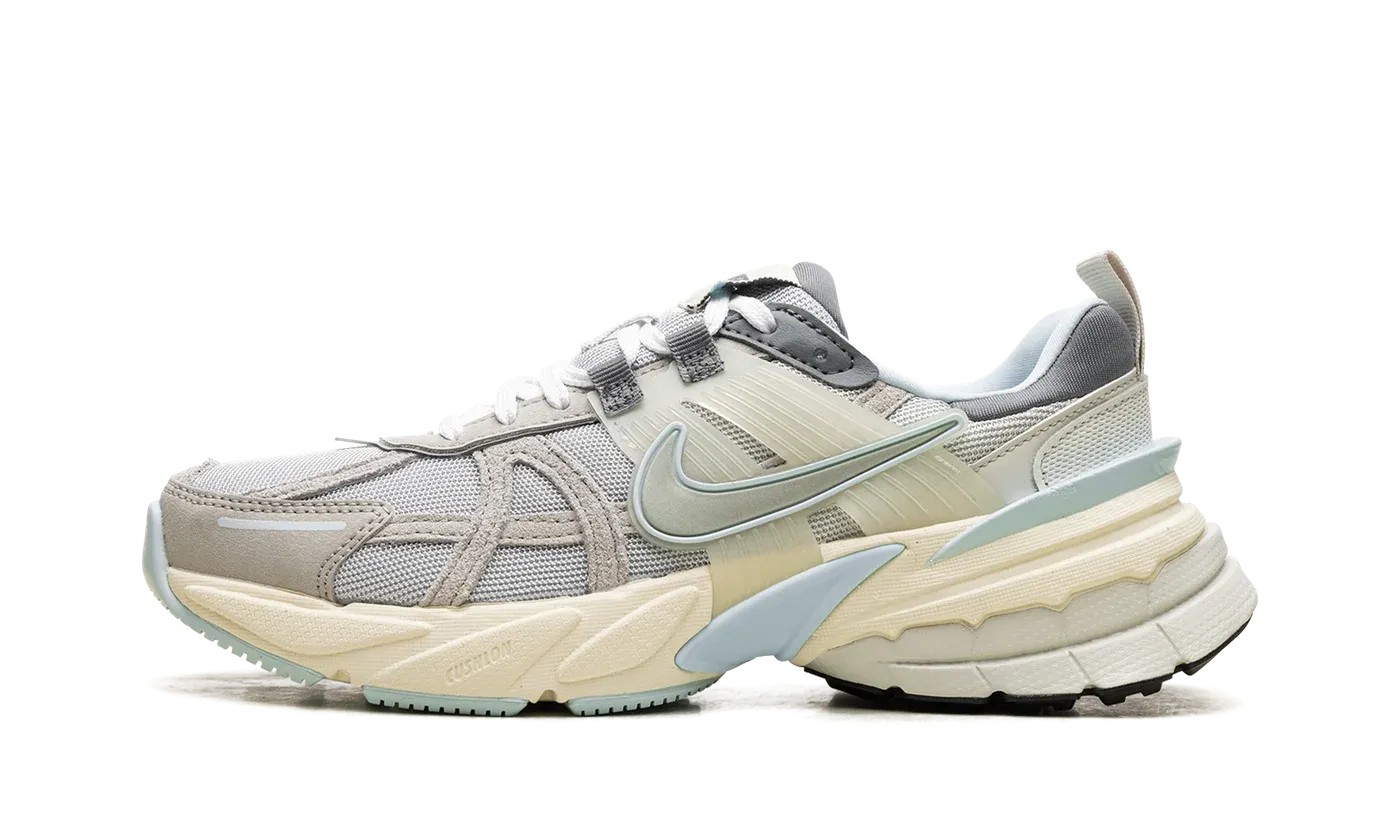 V2K Run WMNS "METALLIC PLATINUM" FZ3596 072