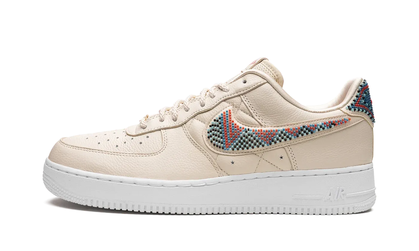 AIR FORCE 1 LO WMNS "Premium Goods - The Bella" DV2957 200