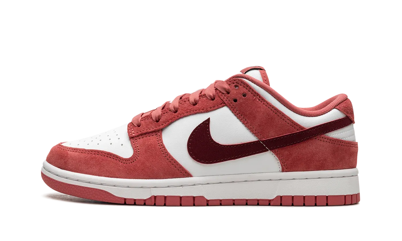 DUNK LOW WMNS "Valentine's Day" FQ7056 100