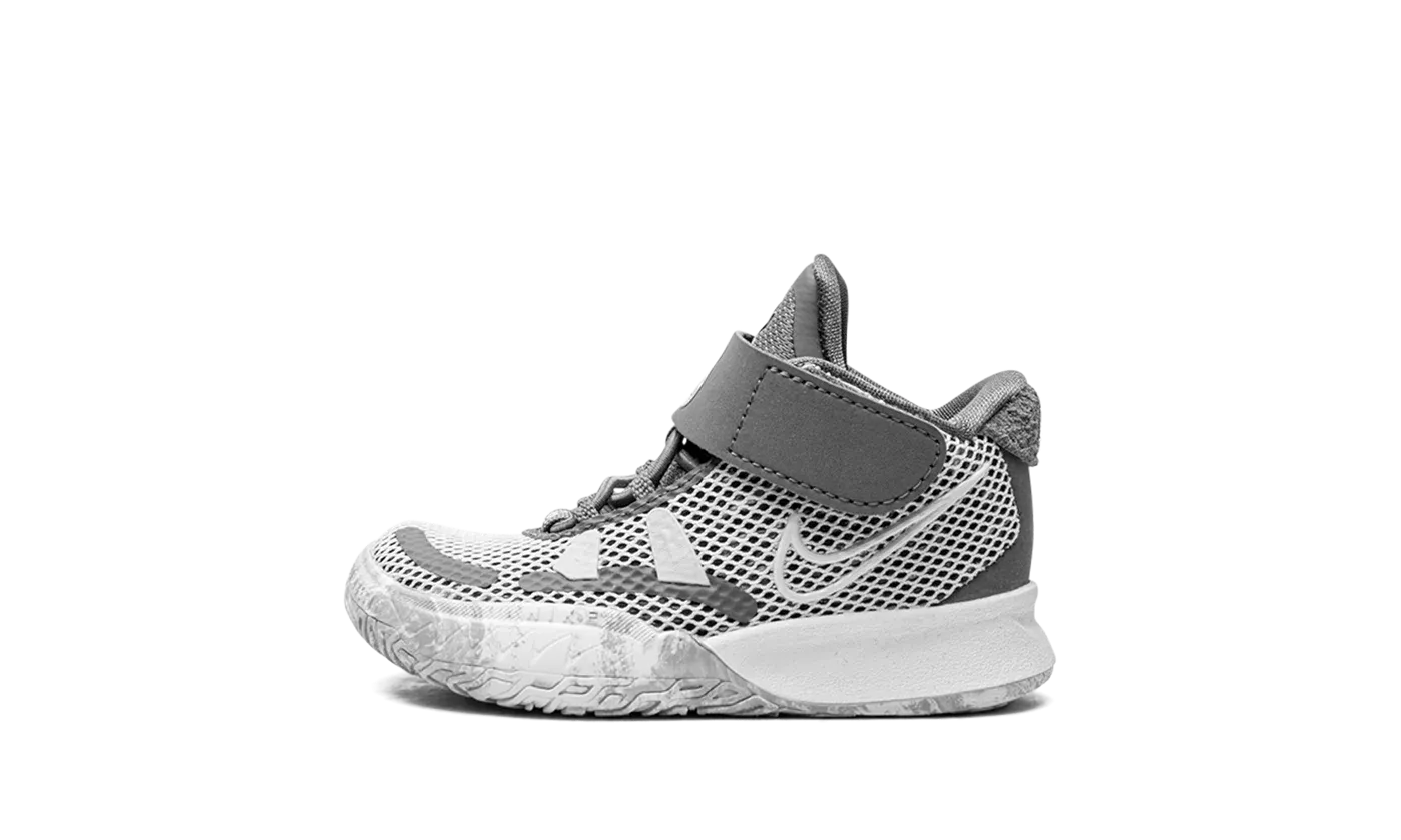 Kyrie 7 SE TD "Chip"