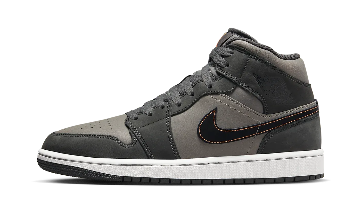 Air Jordan 1 Mid SE "Night Stadium" FQ8338 017