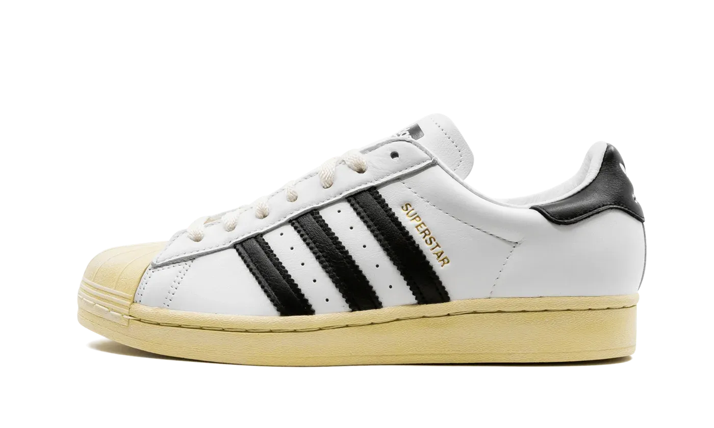 Superstar Premium "White / Black" FV2831