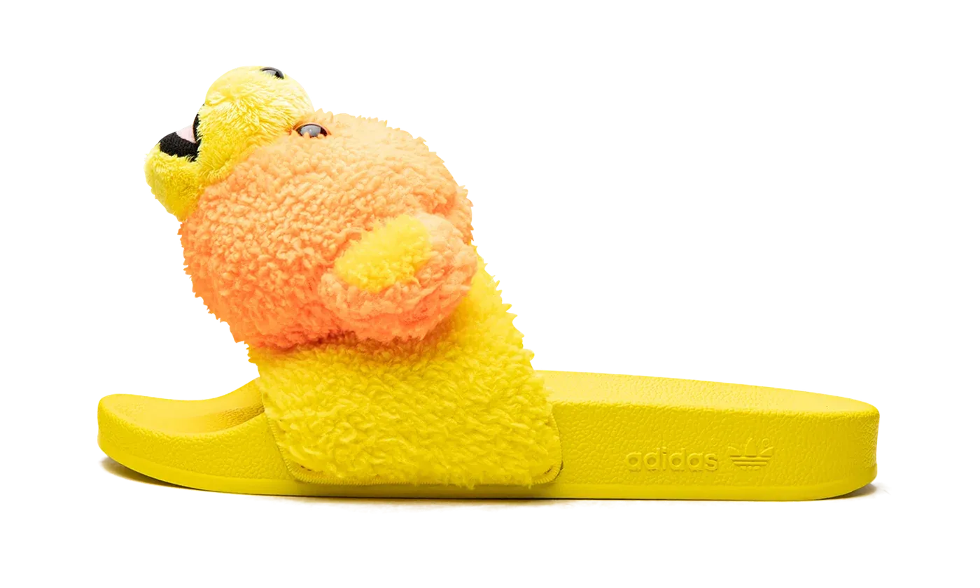 Jeremy Scott x Adilette "JS Bear" Q46582