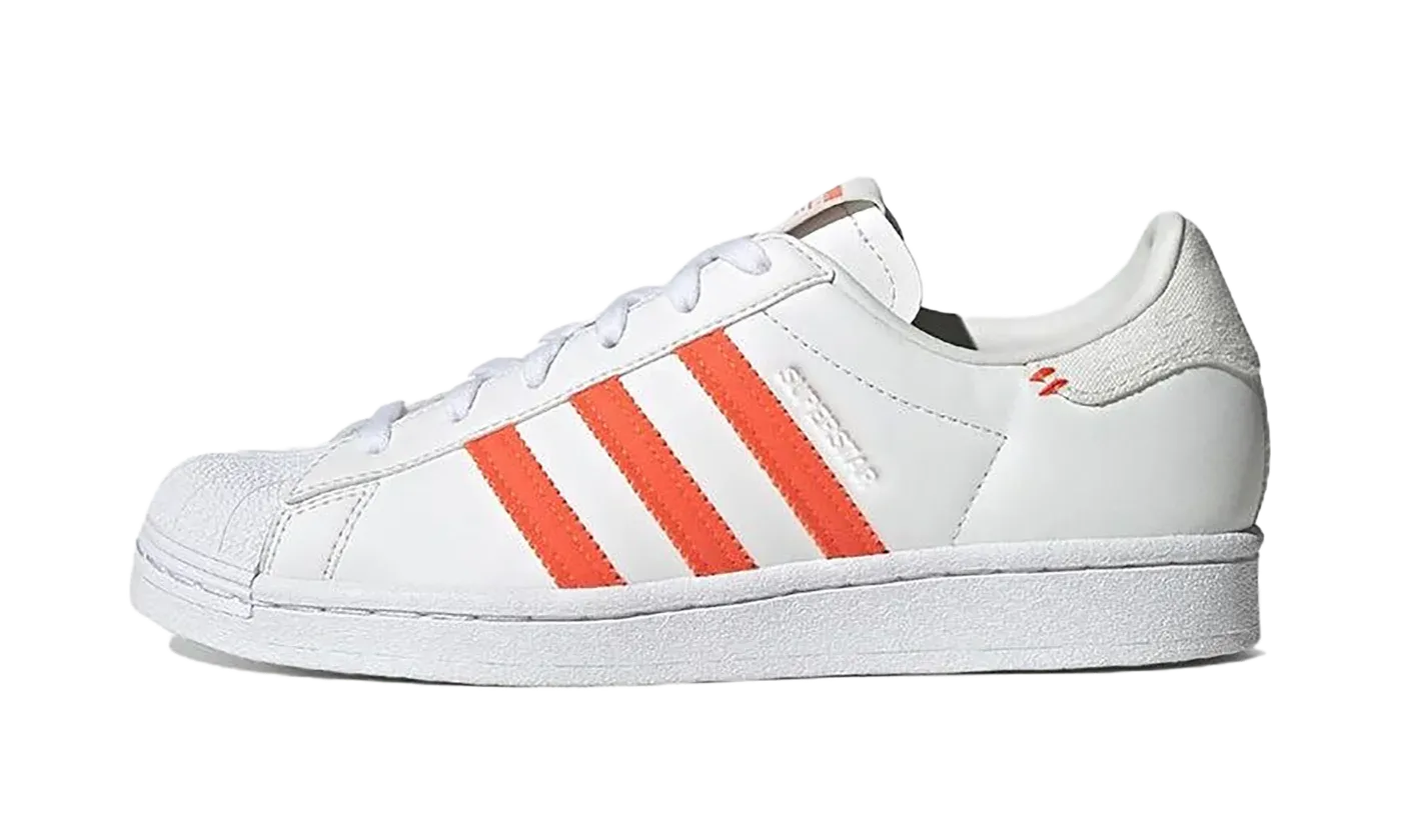 SUPERSTAR WMNS "White Orange" GZ3451