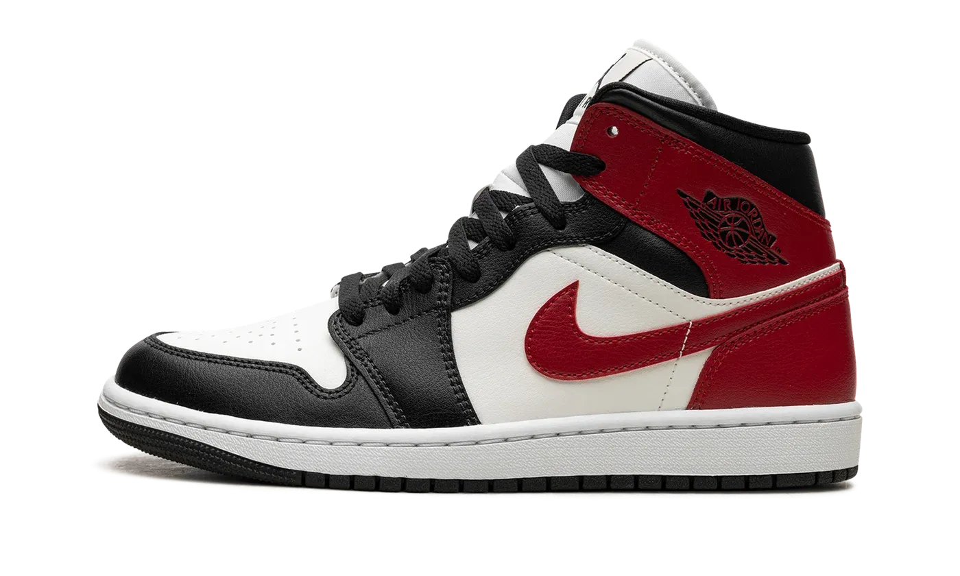 AIR JORDAN 1 MID WMNS "Black Toe" BQ6472 160