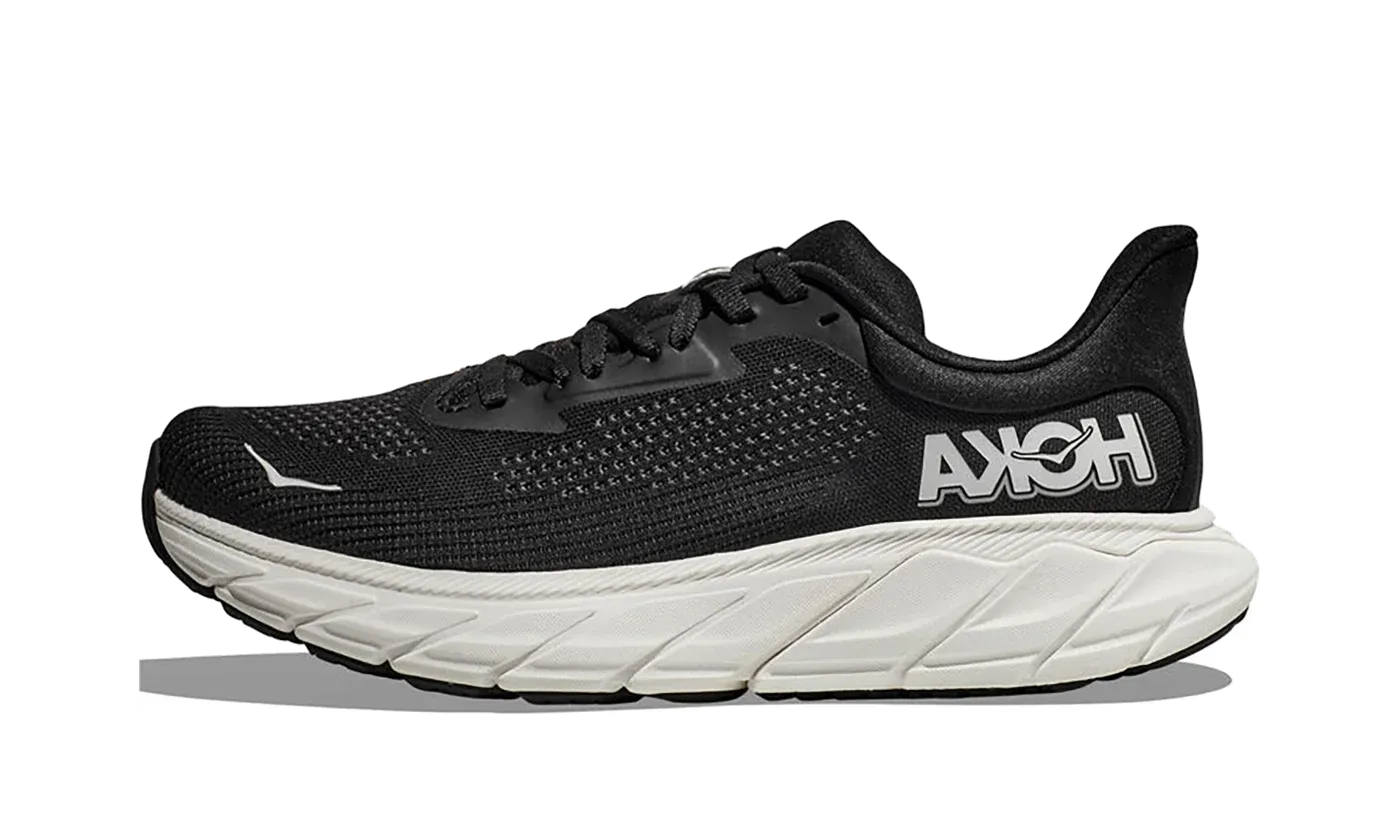 Arahi 7 Wide Wmns "Black / White" 1147890 BWHT