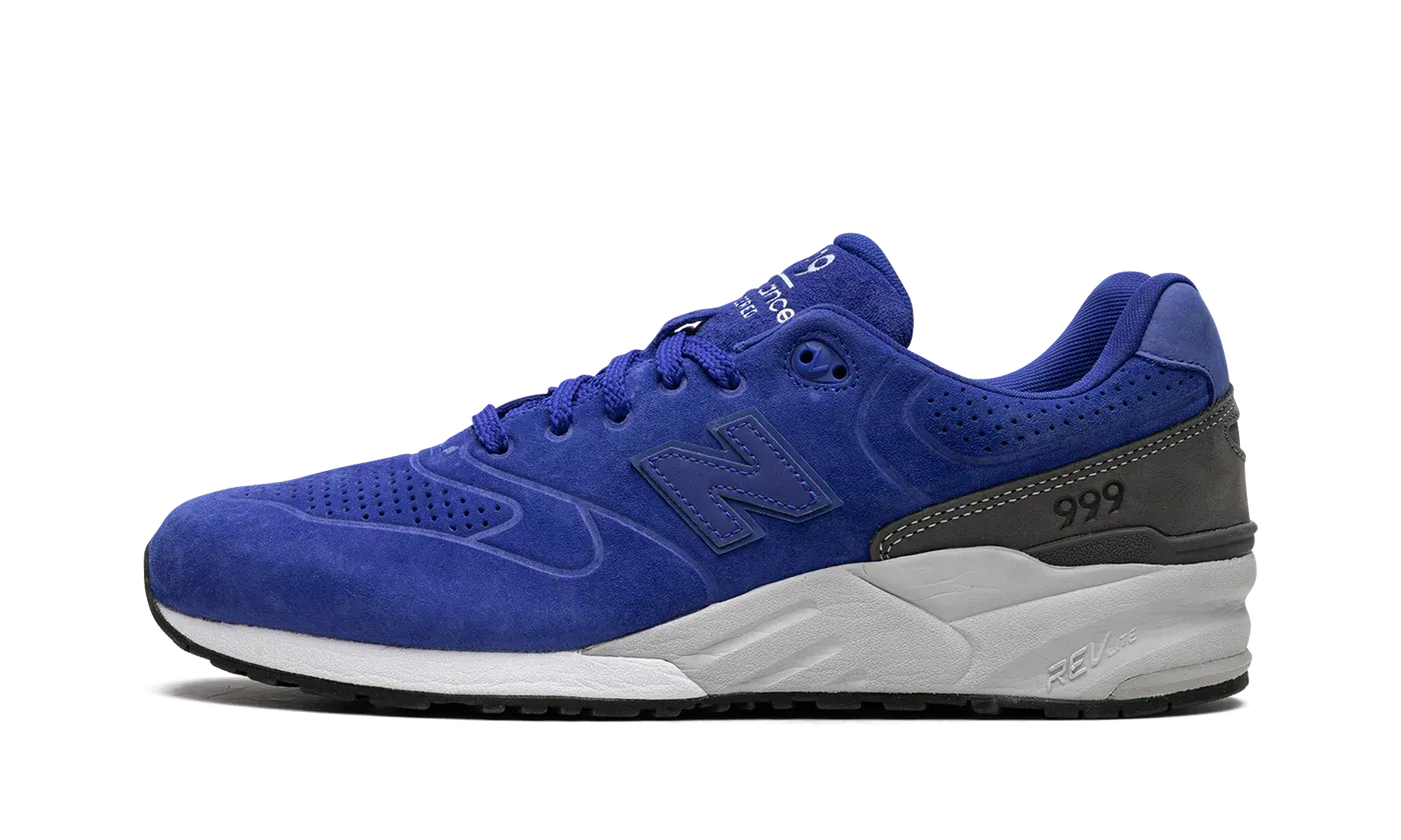 999 "Blue/White"