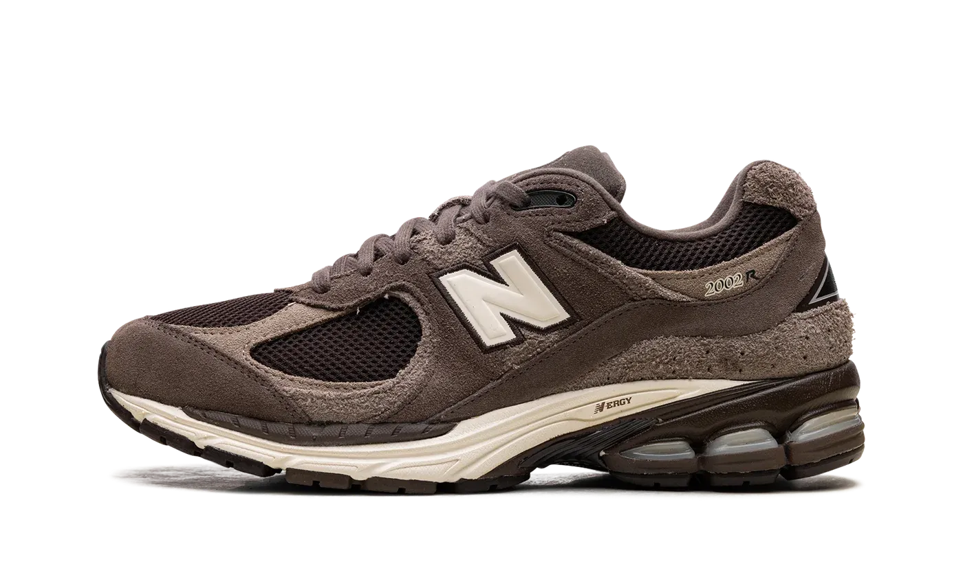 2002R "Shoe Palace Volcanic Rocks Brown" M2002RGM