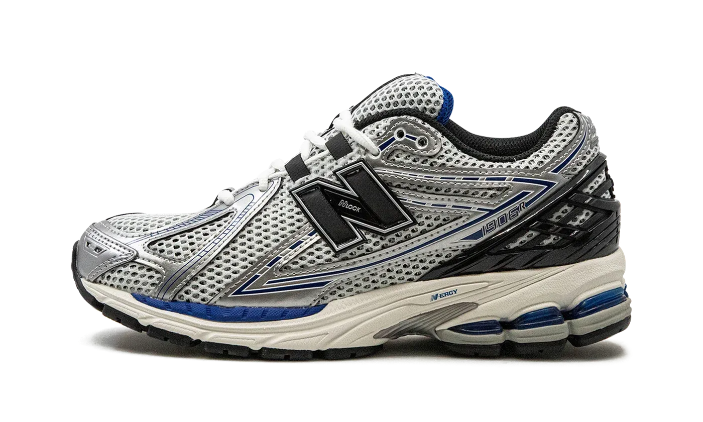 1906R "Silver Metallic" M1906RCD