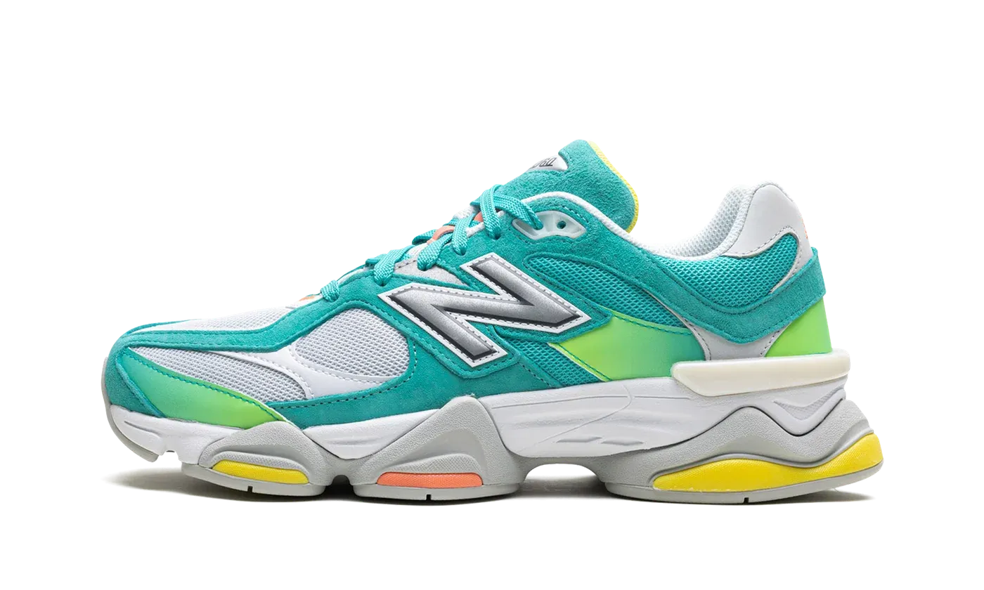 9060 "Cyan Burst" U9060DBT