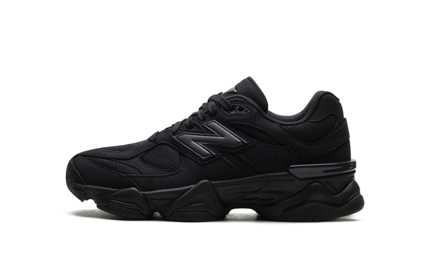 9060 GS "Triple Black" GC9060BB