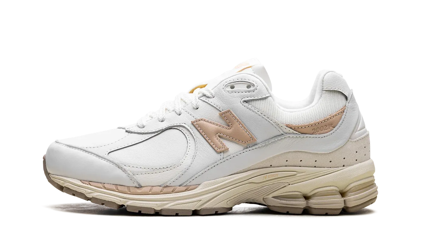 2002R "Vachetta Leather" M2002RVF