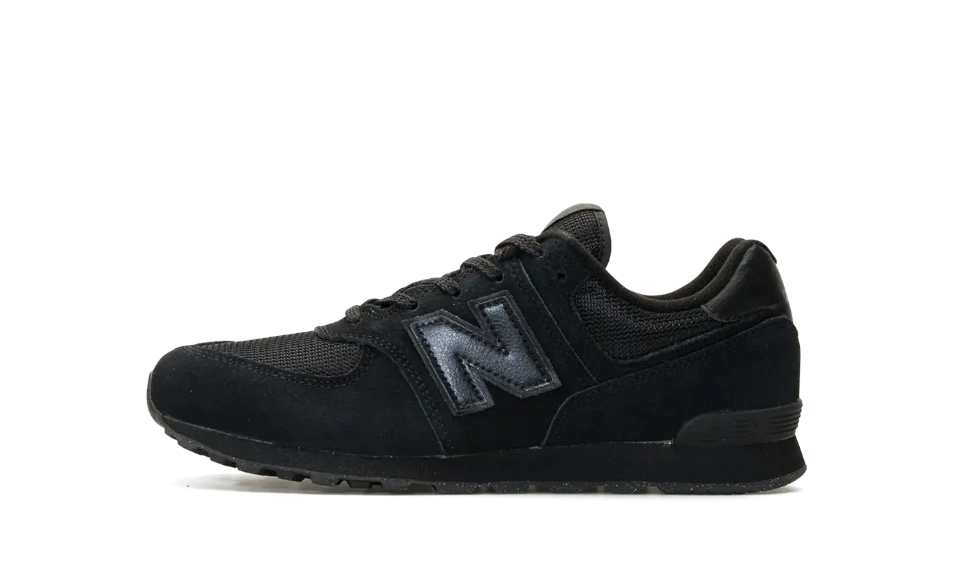 574 GS "Triple Black" GC574EVE