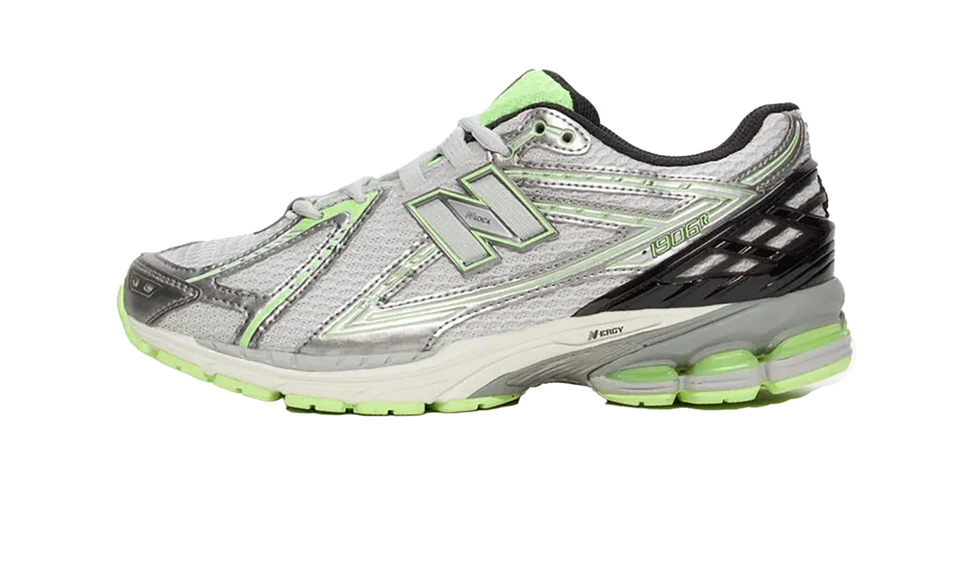 1906R "Dark Silver Metallic Mint Flash" U1906RCQ