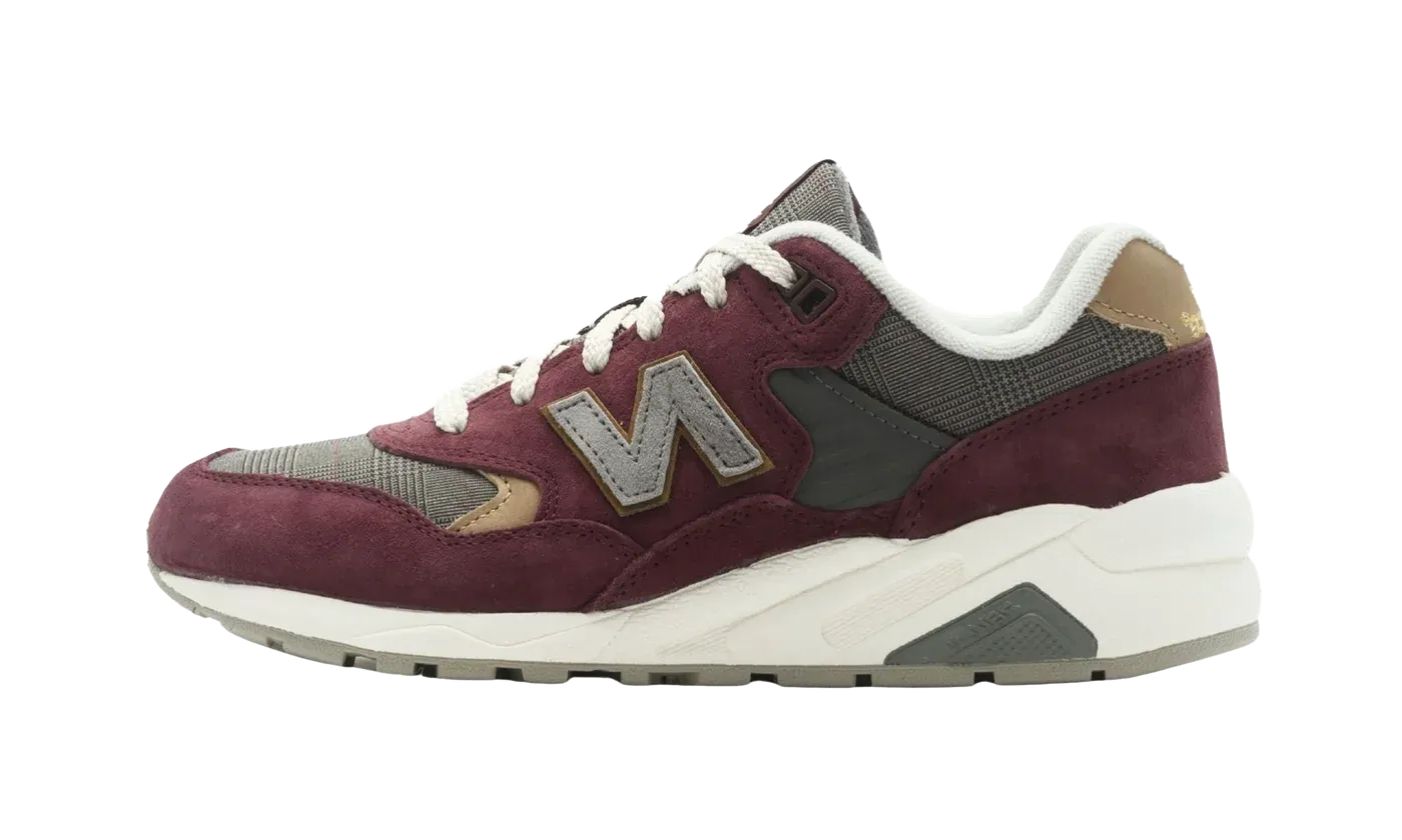 580 WMNS "Supernova Red" WRT580WE