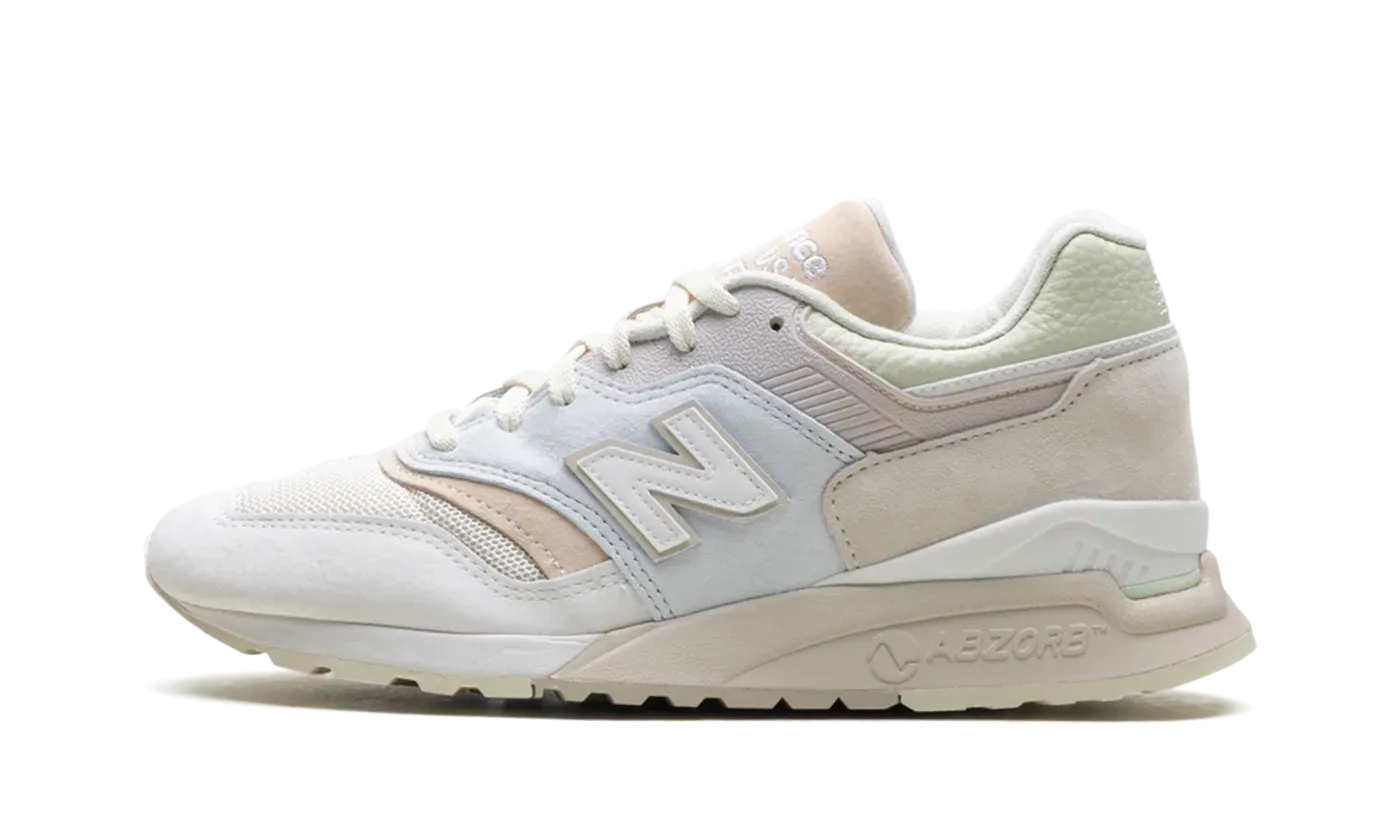 997.5 "MiUSA Kith Easter White Ice Blue Peach"