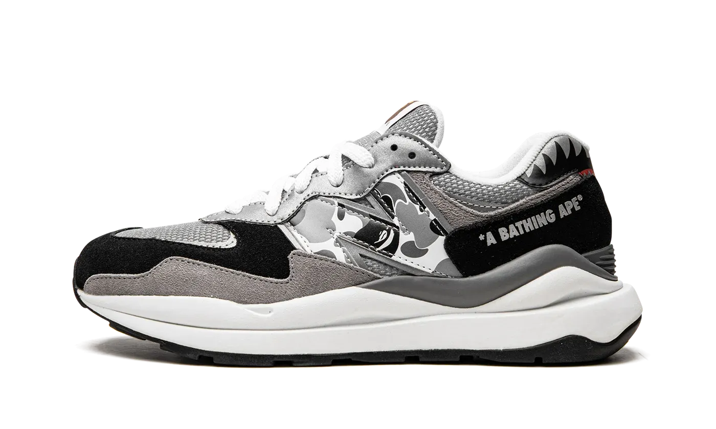 57/40 "Bape x New Balance" M5740BAP