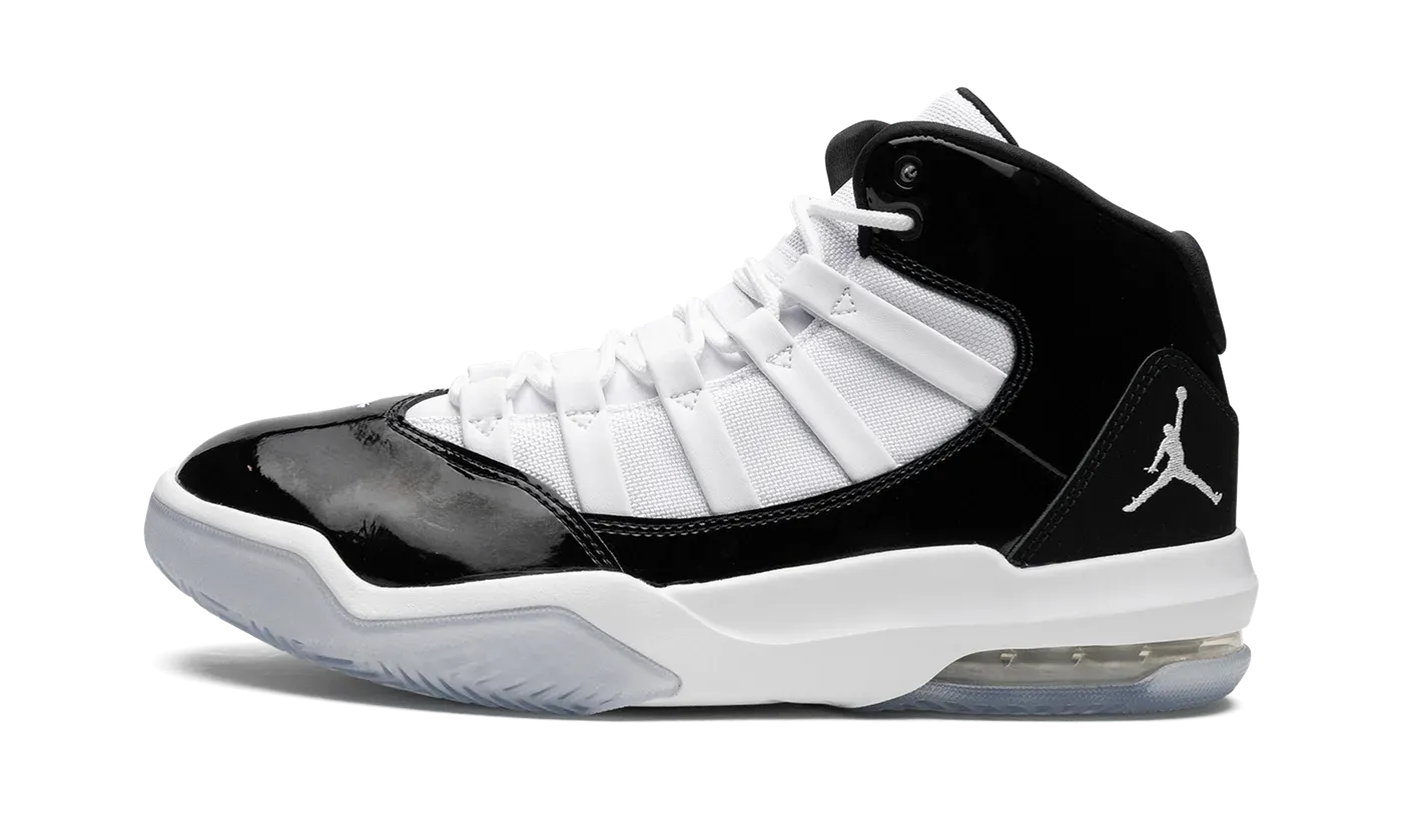 JORDAN MAX AURA AQ9084 011