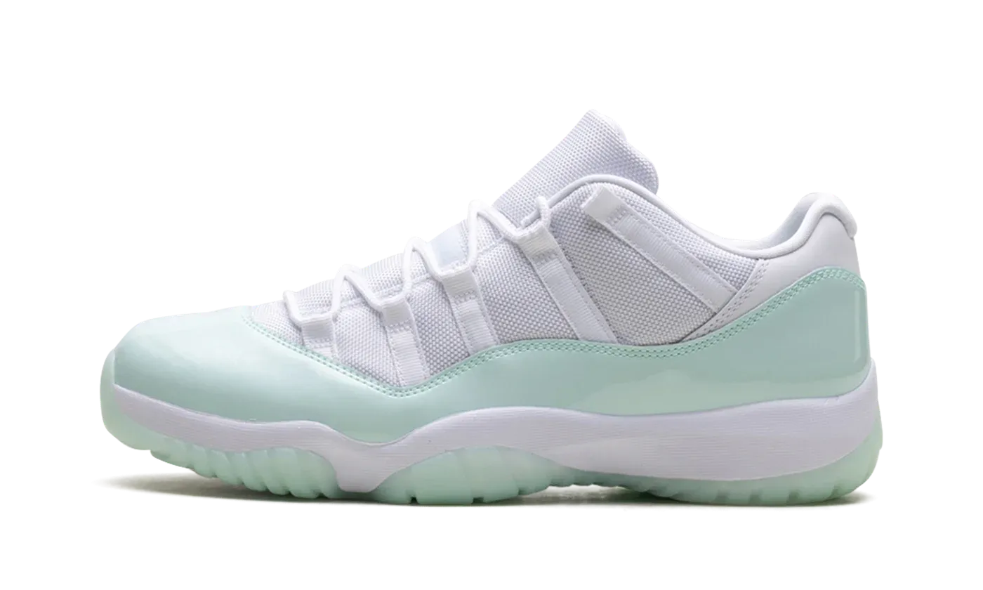 Air Jordan 11 Low WMNS "Igloo" AH7860 103